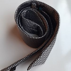 CLASSIC TIE  BLACK GREY & SILVER PATTERNED TIE